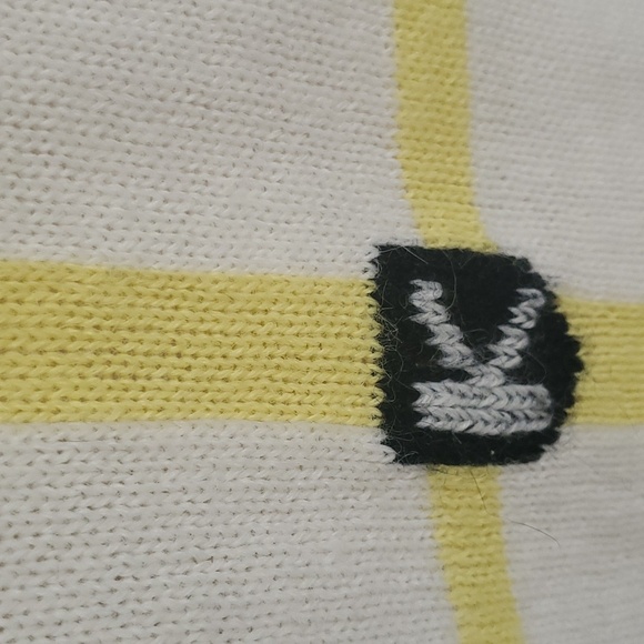 Vintage Cheryl Tiegs v Neck sweater - Picture 3 of 6